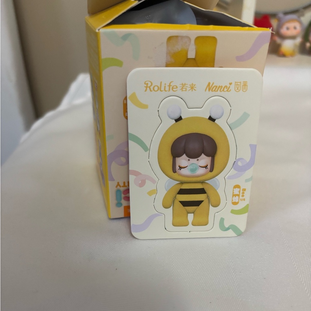 Rolife Baby Nanci Fluffy Party in the car Figure blind box - Bee